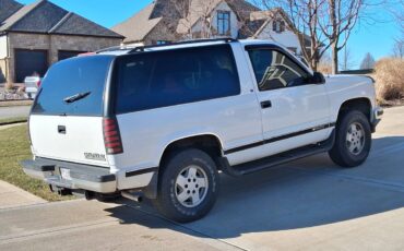 2-door-tahoe-1995-white-1