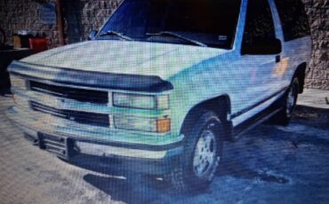 2-door-tahoe-1995-white-2