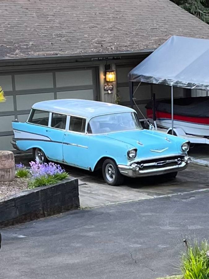 210-chevrolet-1957-blue-11