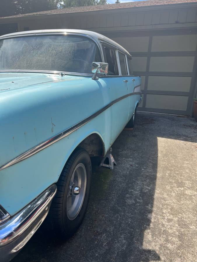 210-chevrolet-1957-blue-3