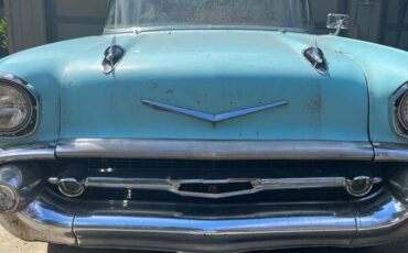 210-chevrolet-1957-blue-4