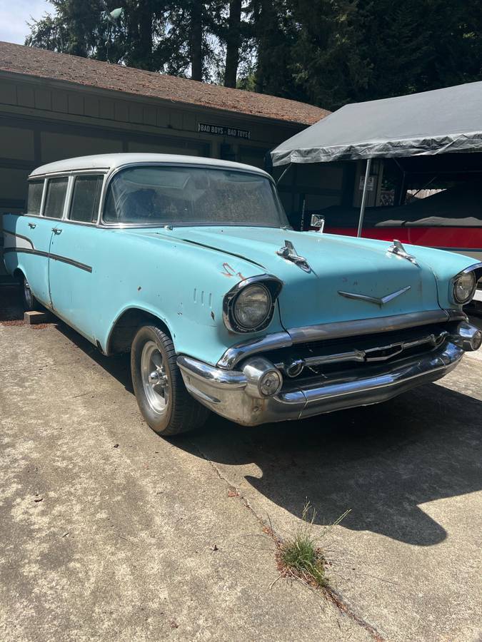 210-chevrolet-1957-blue-9