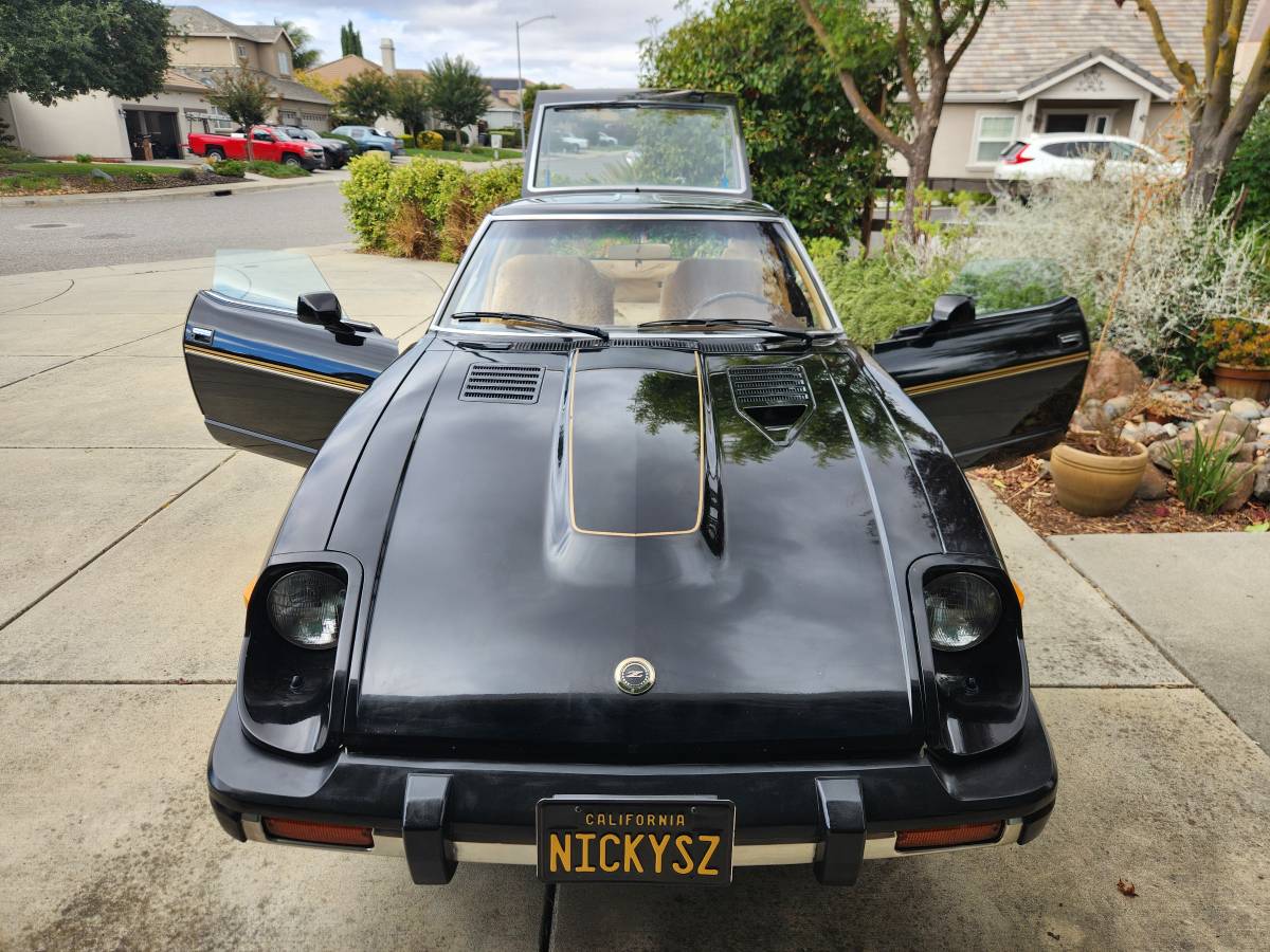 280zx-1981-black-6