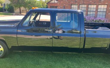 4dr-dually-1976-black-14