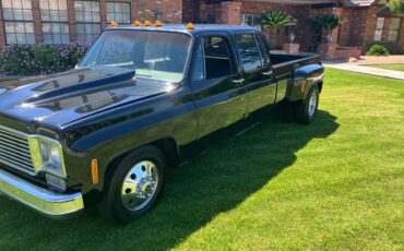 4dr-dually-1976-black-15