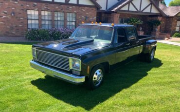 4dr-dually-1976-black-3