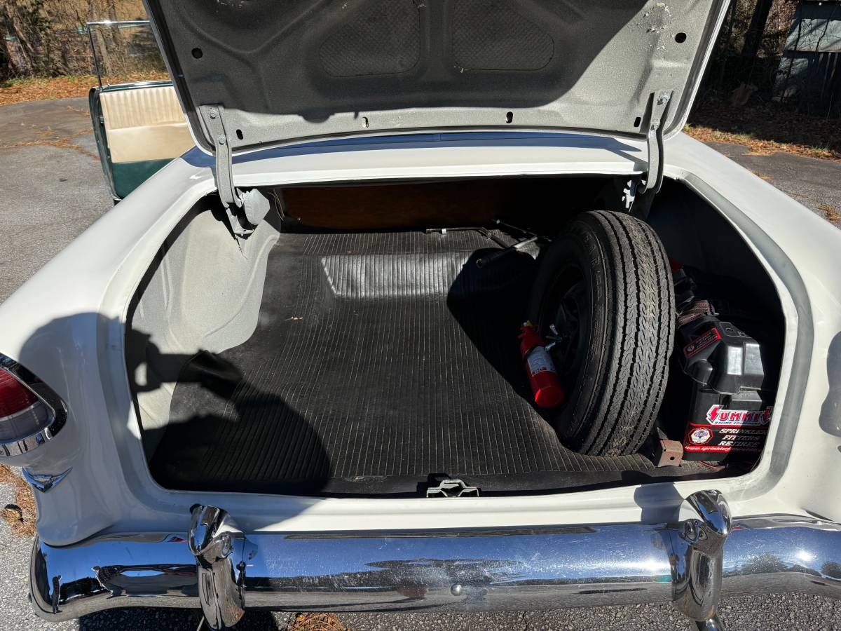 55-chevy-belair-1955-green-11