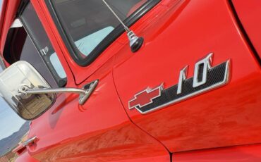 62-chevy-c10-.-classic-truck-1962-red-7