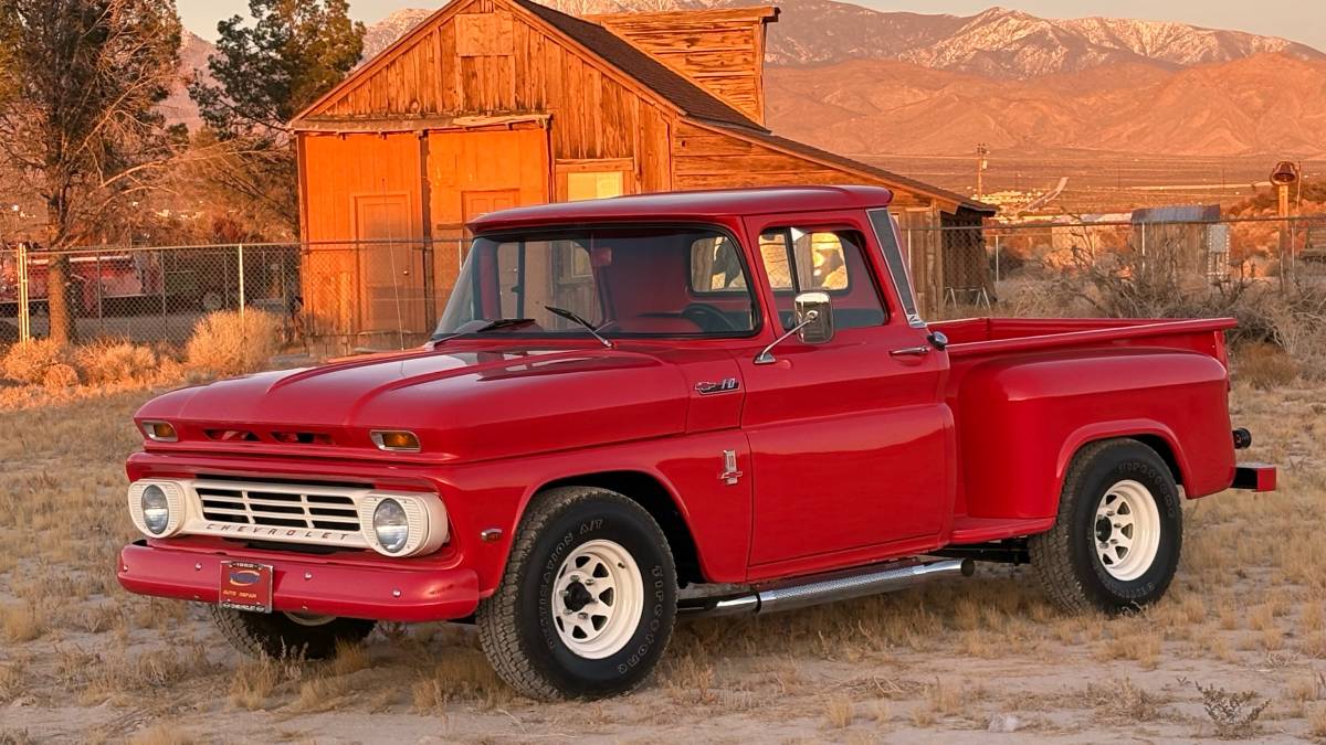 62-chevy-c10-.-classic-truck-1962-red