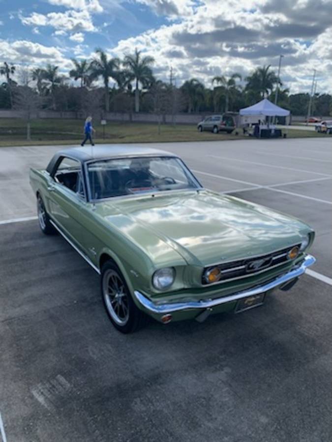 66-mustang-1966-green-4