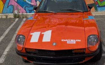 76-datsan-280z-1976-orange-14