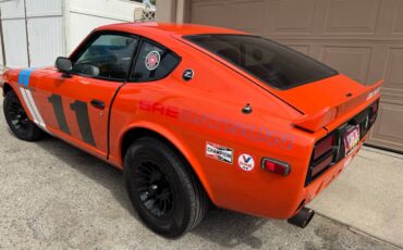 76-datsan-280z-1976-orange-3