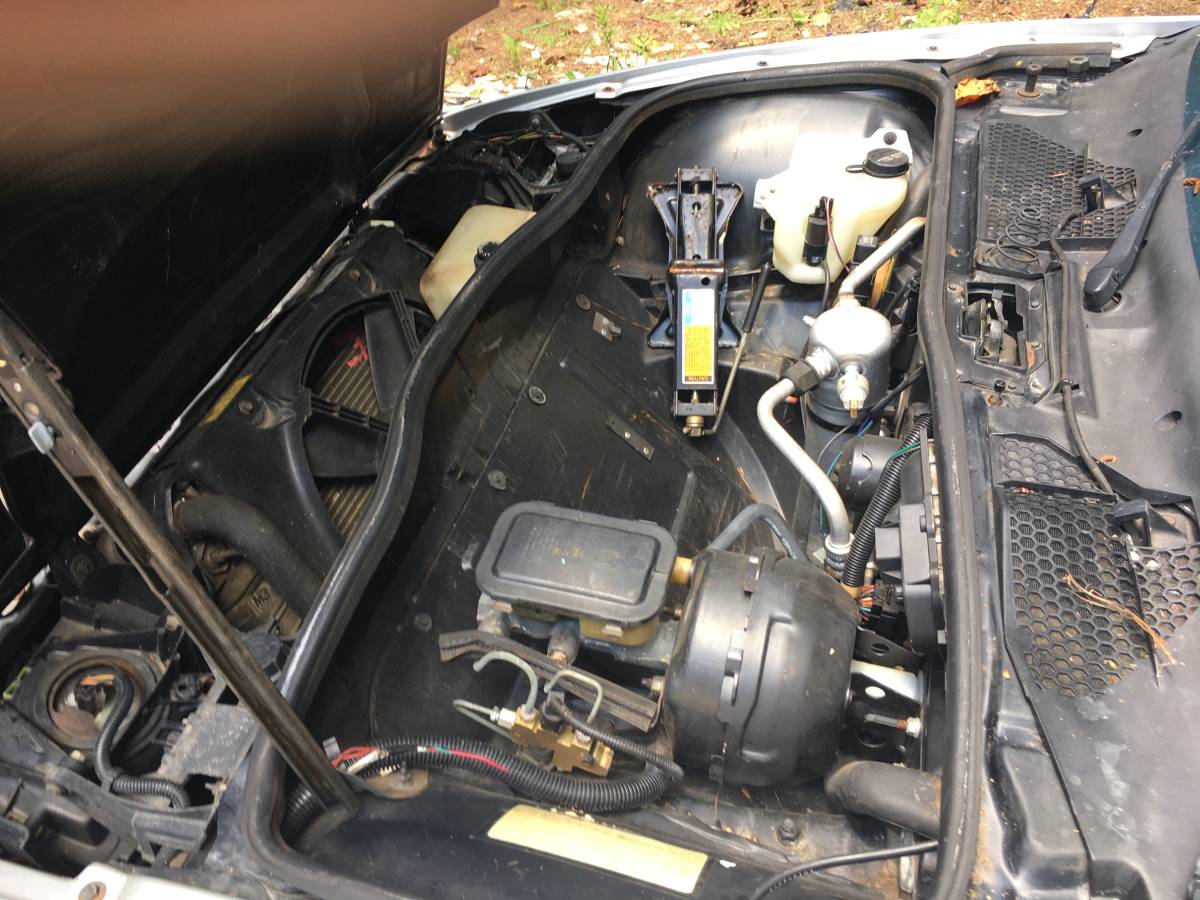 85-pontiac-fiero-1985-silver-1