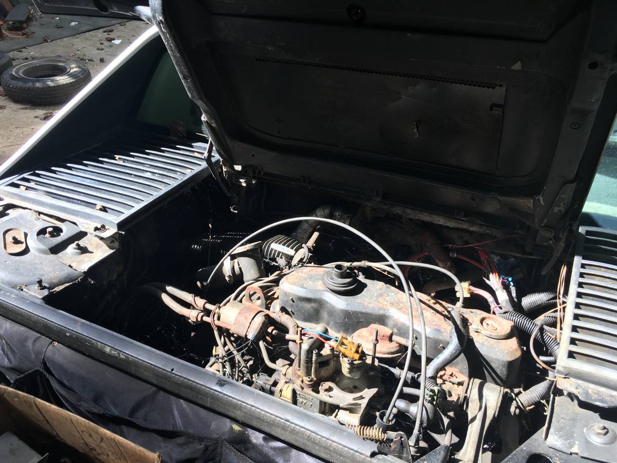 85-pontiac-fiero-1985-silver-3