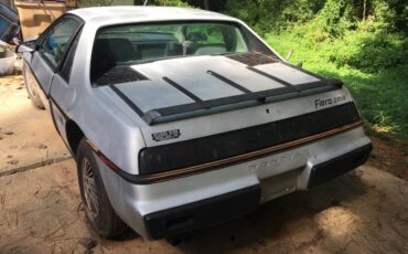 85-pontiac-fiero-1985-silver-7