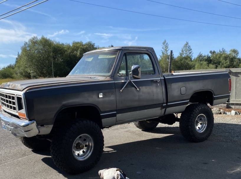 86-dodge-w150-1986