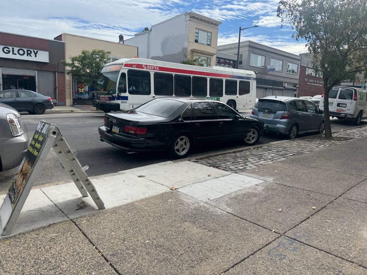 94-chevy-impala-1994-black-11