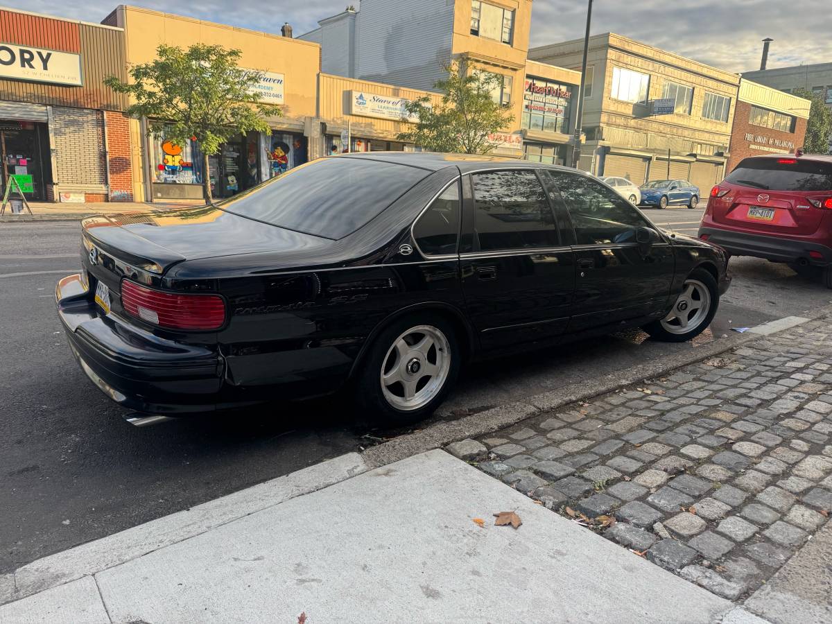 94-chevy-impala-1994-black-9