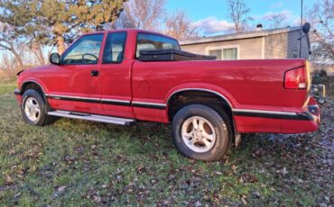 95-chevrolet-s10-4x4-extended-cab-1995-red