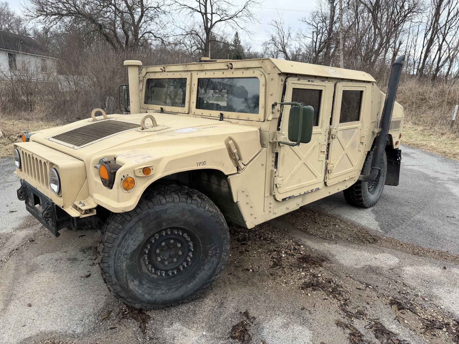 AM-General-HMMWV-Humvee-1901-SUV