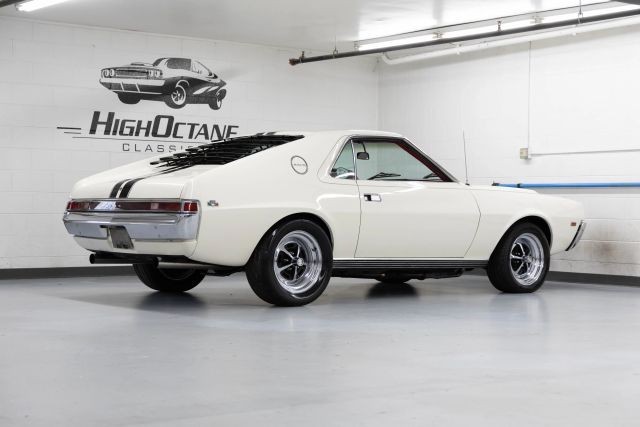 AMC-AMX-1968-Coupe-32