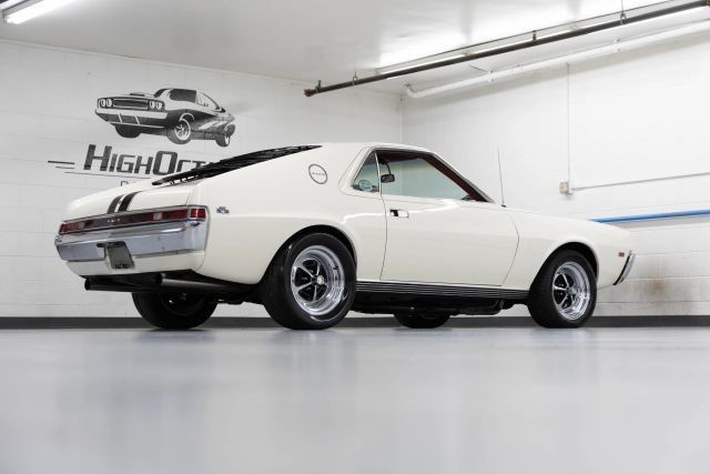 AMC-AMX-1968-Coupe-33