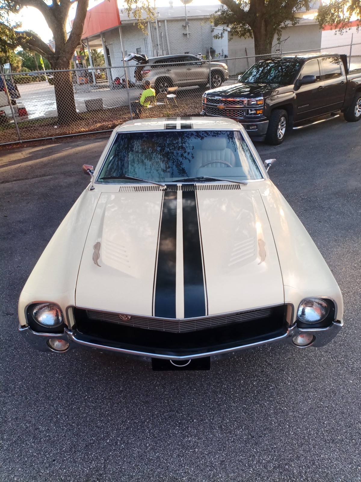 AMC-AMX-1969-Coupe-4