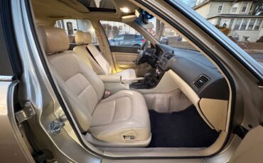 Accuracy-legend-l-1993-7