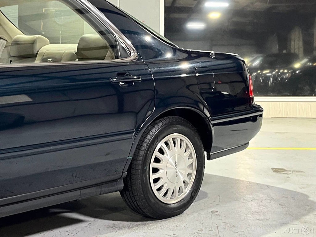 Acura-Legend-1995-Sedan-3