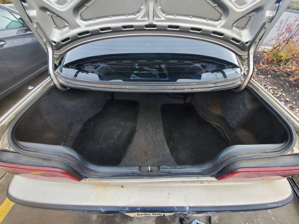 Acura-integra-1990-silver-9