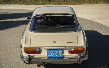 Alfa-Romeo-GTV-1973-Coupe-3