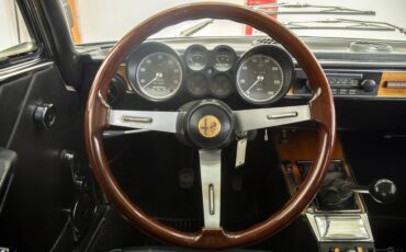 Alfa-Romeo-GTV-1973-Coupe-8