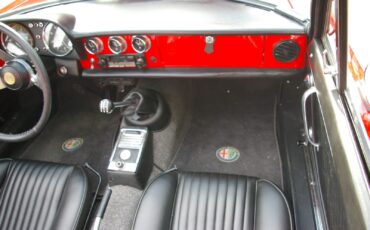 Alfa-Romeo-Spider-1969-Convertible-17