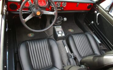 Alfa-Romeo-Spider-1969-Convertible-18