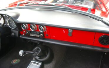 Alfa-Romeo-Spider-1969-Convertible-19