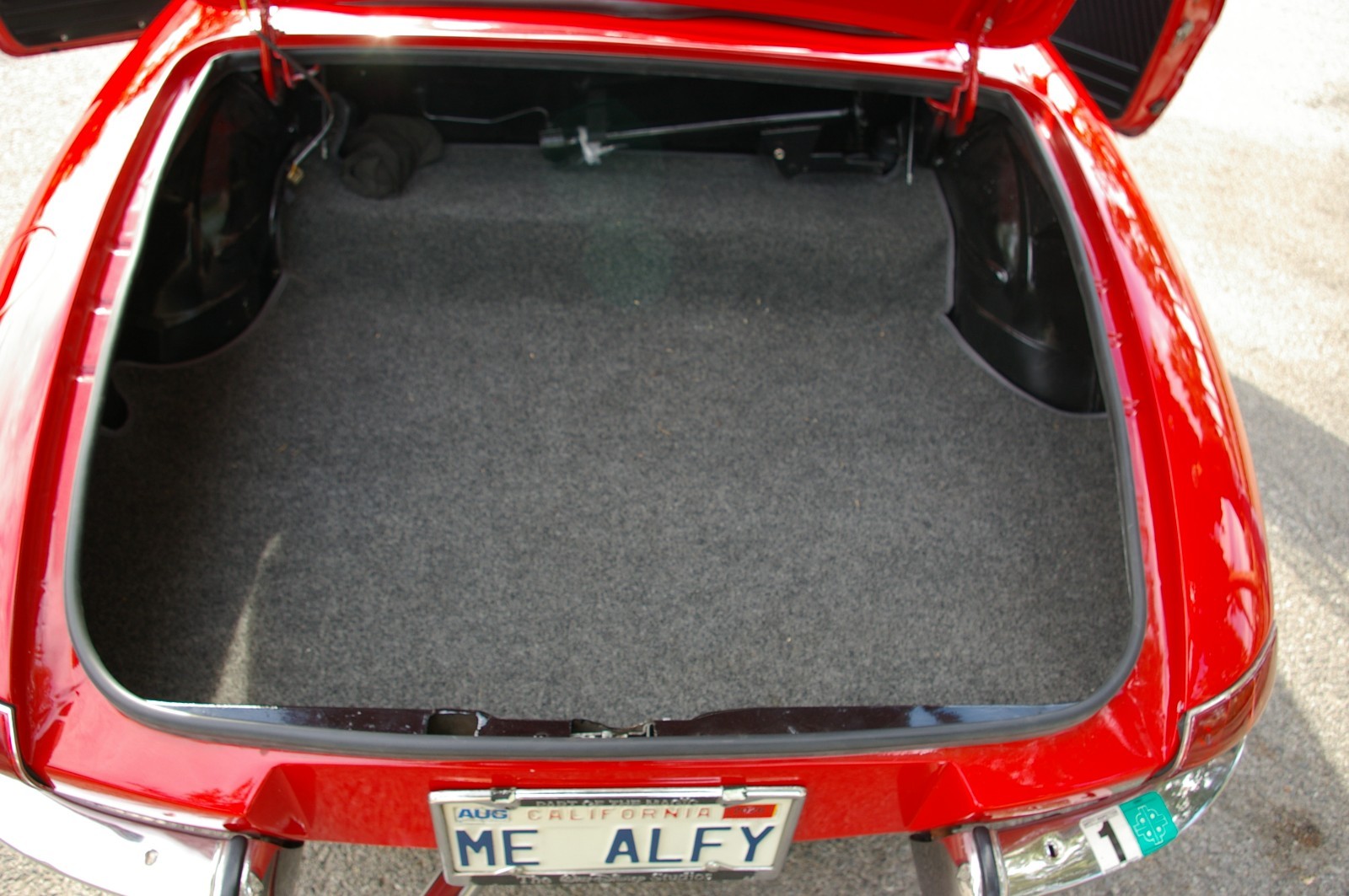 Alfa-Romeo-Spider-1969-Convertible-20