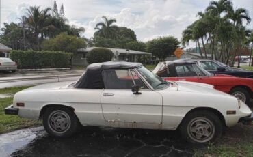 Alfa-Romeo-Spider-1978