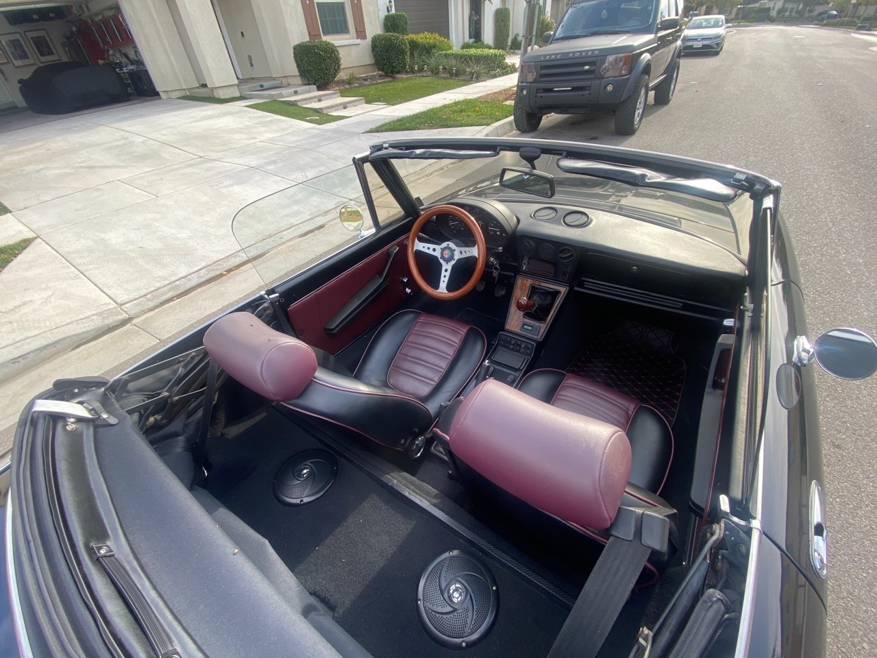 Alfa-Romeo-Spider-1987-Convertible-10