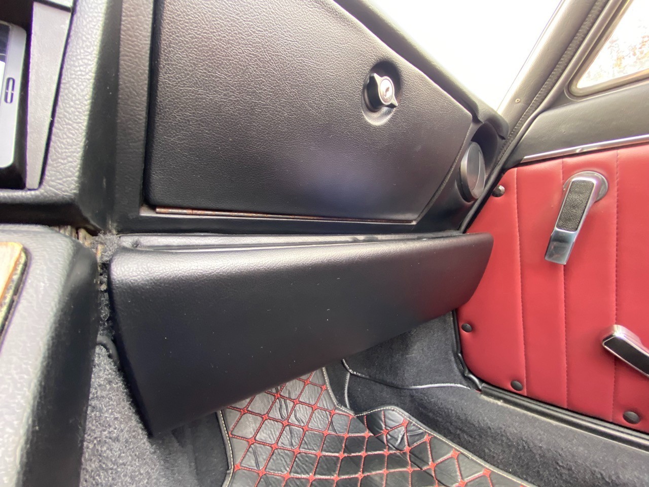 Alfa-Romeo-Spider-1987-Convertible-16