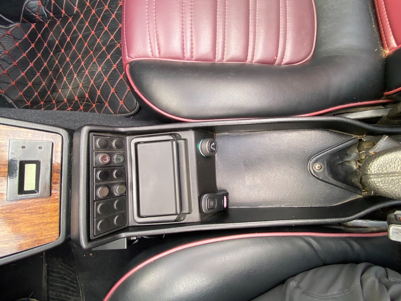 Alfa-Romeo-Spider-1987-Convertible-18