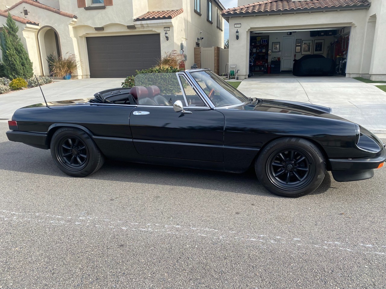 Alfa-Romeo-Spider-1987-Convertible-5