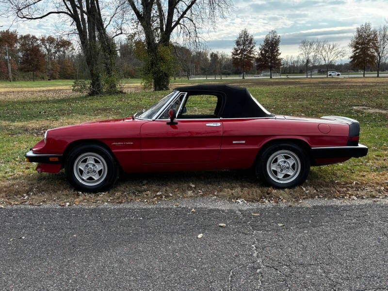 Alfa-Romeo-Spider-1988-Convertible-10