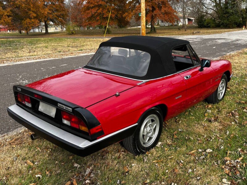 Alfa-Romeo-Spider-1988-Convertible-15