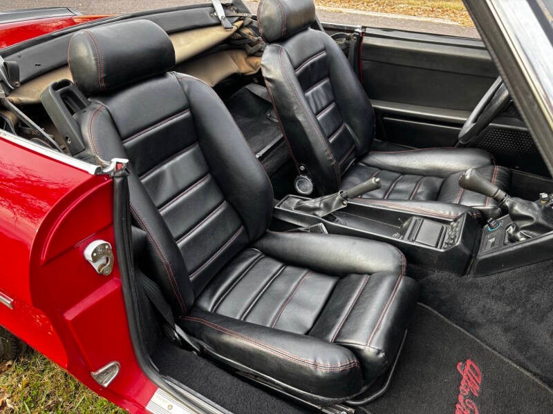 Alfa-Romeo-Spider-1988-Convertible-26