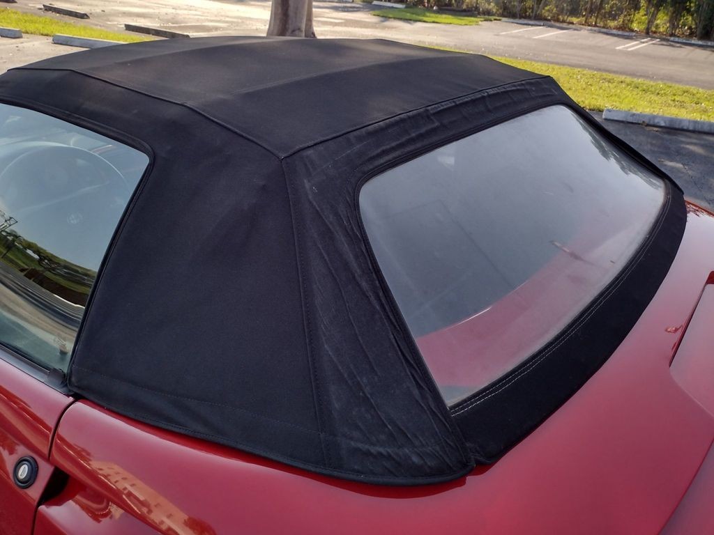 Alfa-Romeo-Spider-1996-Convertible-11