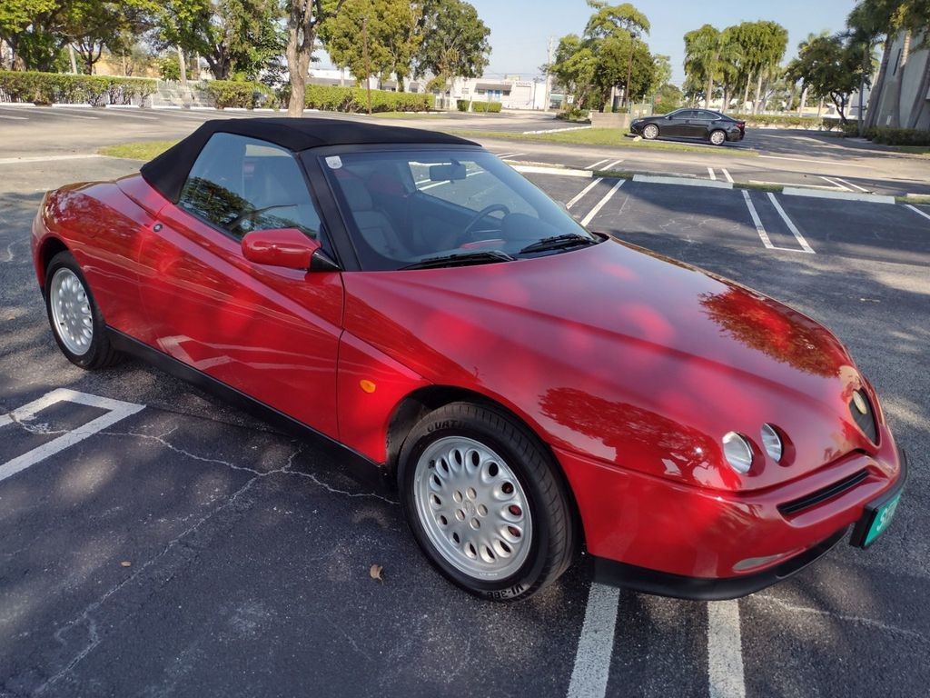 Alfa-Romeo-Spider-1996-Convertible-7