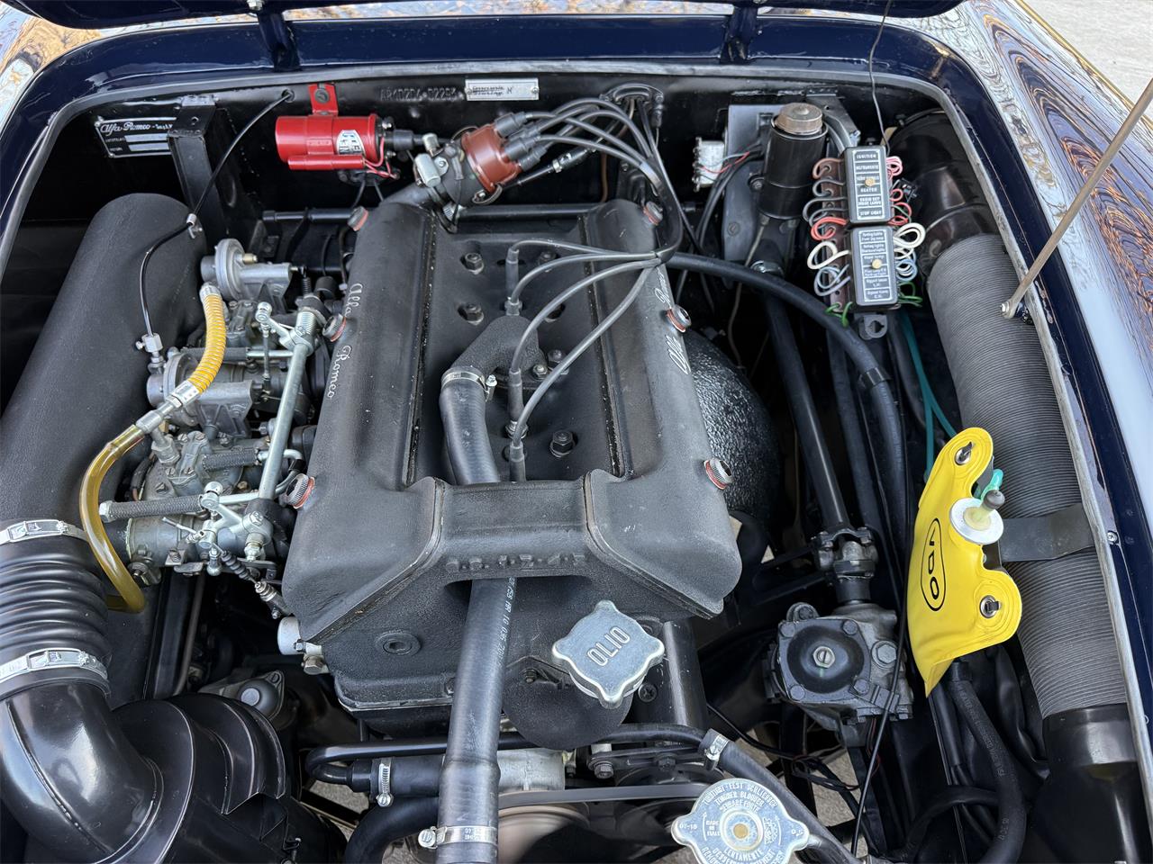 Alfa-romeo-2000-1960-Blue-Red-31