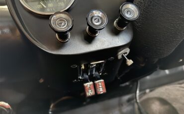 Alfa-romeo-2000-1960-Blue-Red-46