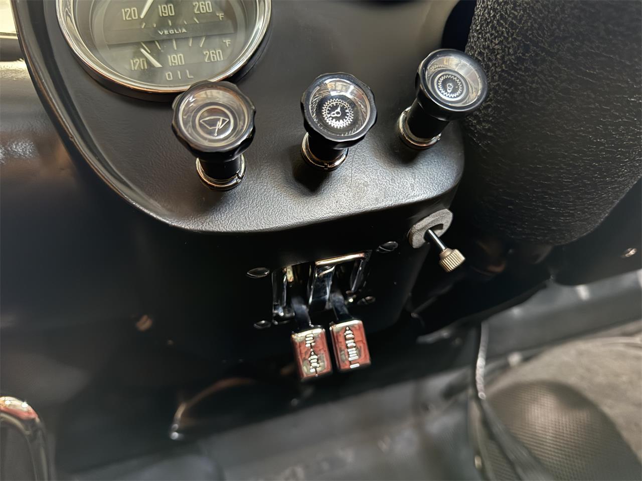 Alfa-romeo-2000-1960-Blue-Red-46