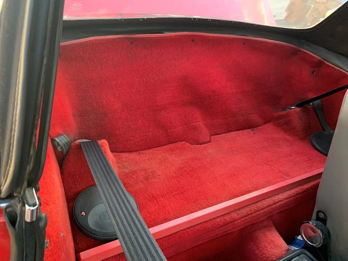 Alfa-romeo-Quadrifoglio-1986-Red-Gray-2